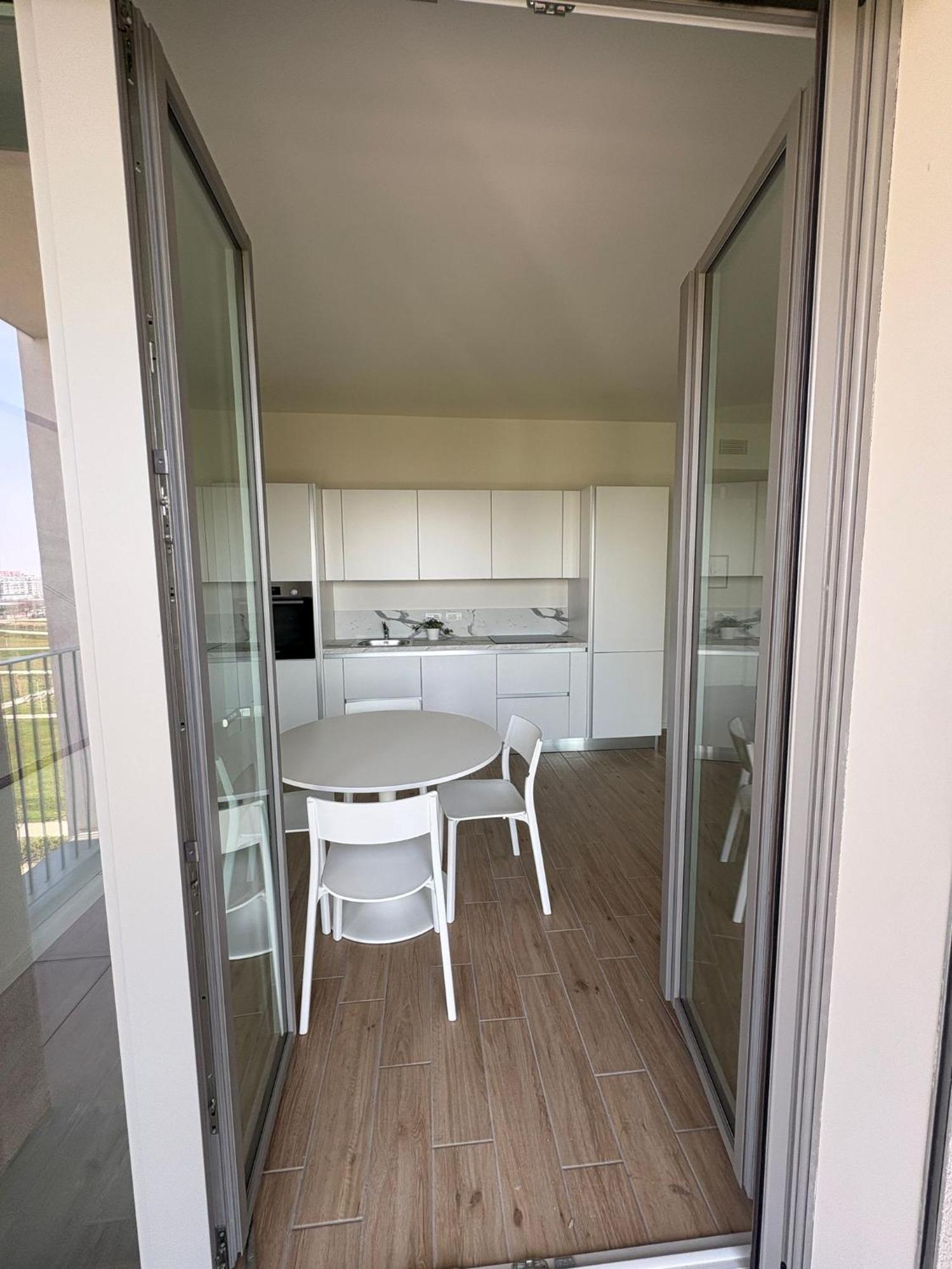 Panorama - Luminous With Private Garage * Mailand